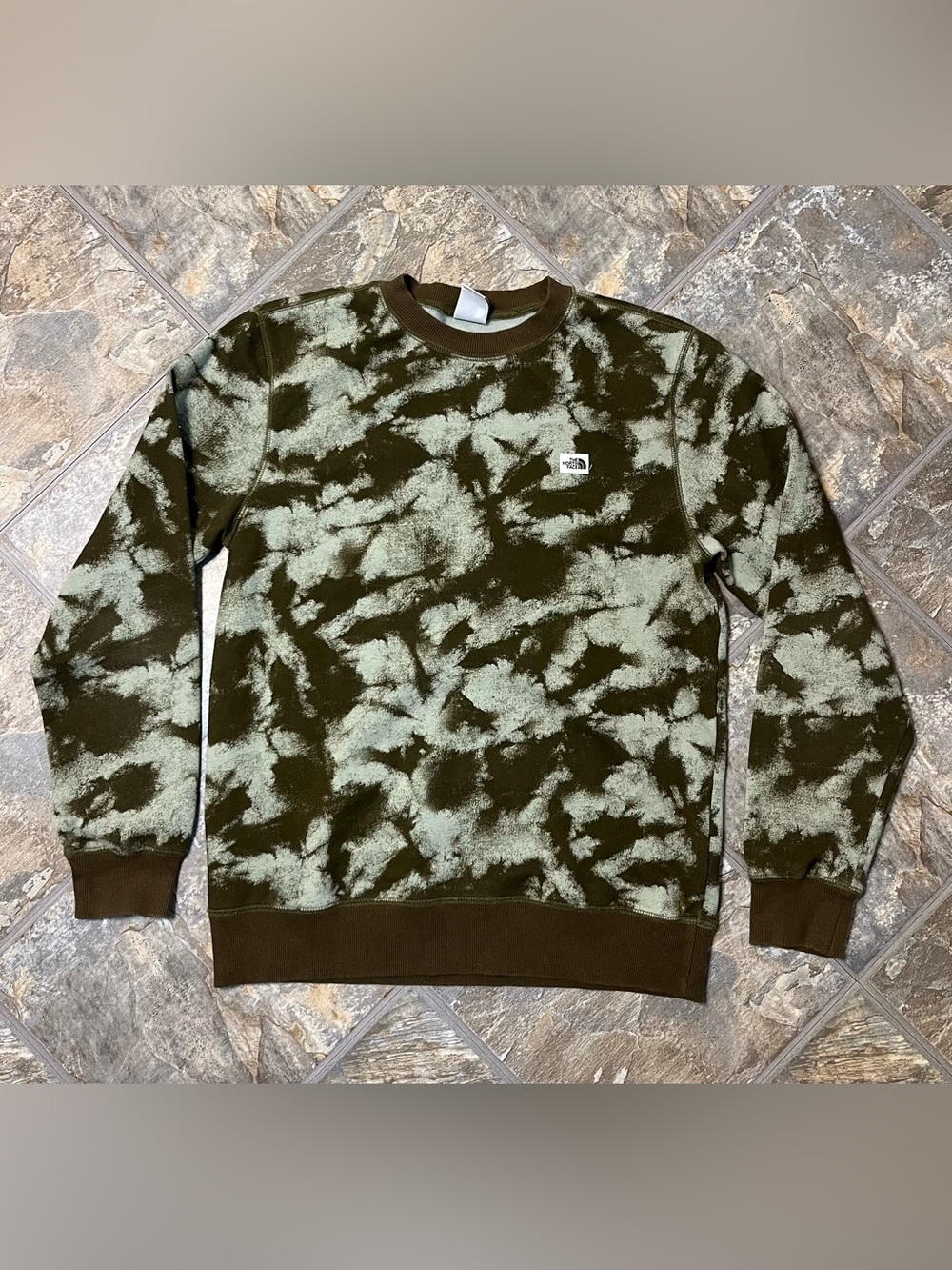 The North Face Military Olive Retro Dye Pullover Sweatshirt Men’s Medium